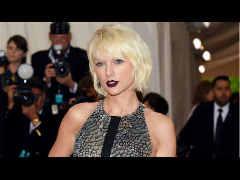 VIDEO : Closing arguments start in Taylor Swift's groping trial