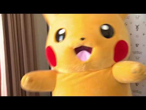 VIDEO : Pokemon Teams With Snapchat So You Can Take Selfies With Pikachu