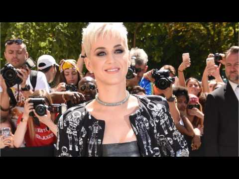 VIDEO : Katy Perry to Host the 2017 MTV Video Music Awards