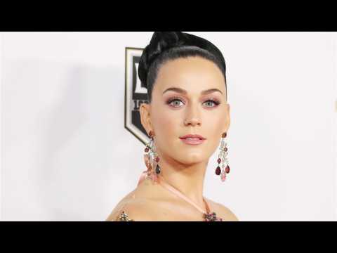 VIDEO : Pop singer Katy Perry to host MTV Video Music Awards show