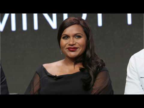 VIDEO : Mindy Kaling Steps Out And Talks 'Mindy Project' Final Season