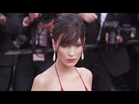VIDEO : Bella Hadid trips in high heels and finds it hilarious