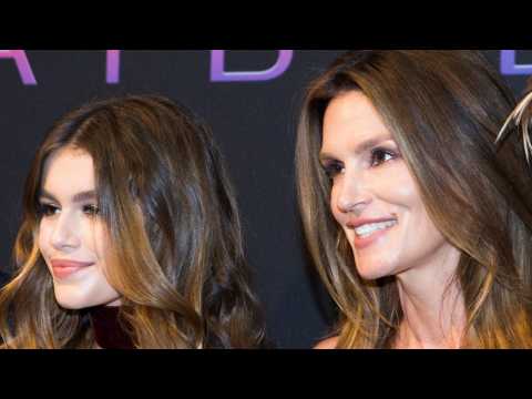 VIDEO : Cindy Crawford And Daughter Kaia Gerber Look The 'Same Age'