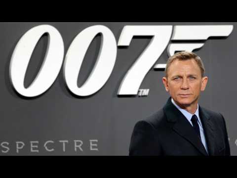 VIDEO : Daniel Craig Confirms He Will Return As James Bond