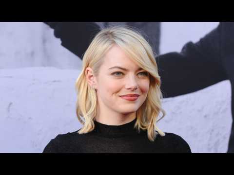 VIDEO : Emma Stone Dethrones Jennifer Lawrence As Highest-Paid Actress