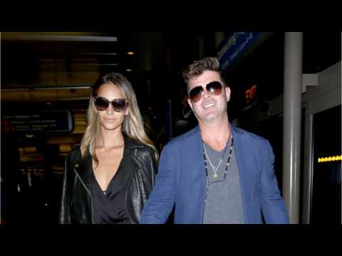 VIDEO : April Love Geary, Robin Thicke's GF, Is Pregnant