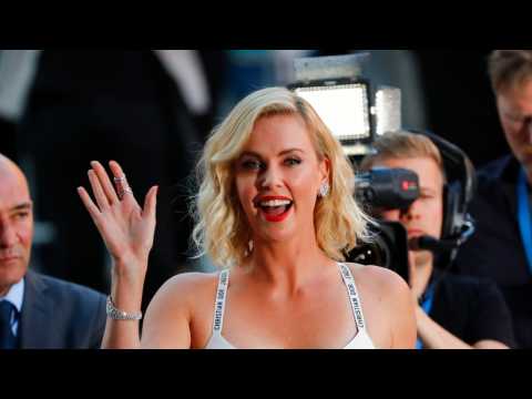 VIDEO : Charlize Theron Turned Down Role in 'Wonder Woman' Movie?