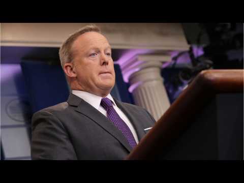 VIDEO : What Sean Spicer Thinks About McCarthy's SNL impression