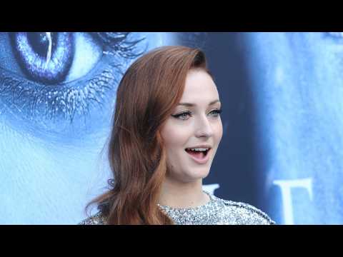 VIDEO : Which 'GOT' Character Does Sophie Turner Most Want on Her Side?