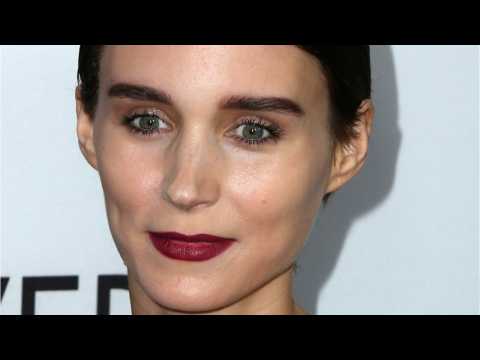 VIDEO : Rooney Mara Takes 9-minutes to eat a pie in new film