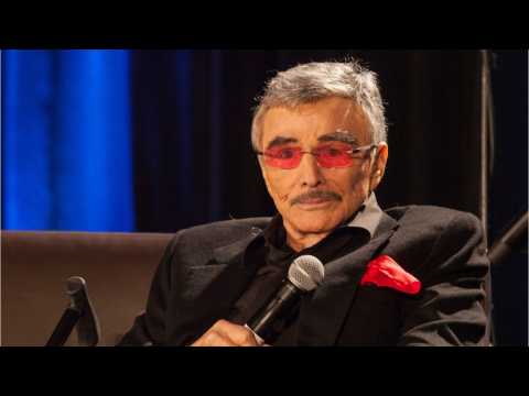 VIDEO : Burt Reynolds Alma Matter Football Team To Honor Late Actor