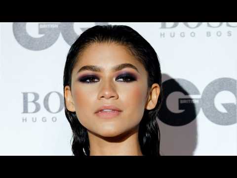 VIDEO : Zendaya Did Her Own Hair And Makeup For GQ Men Of The Year Awards