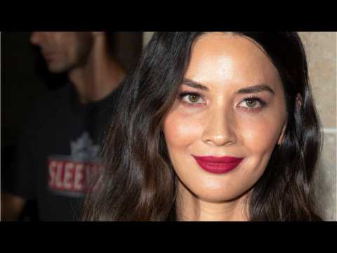 VIDEO : Olivia Munn Hasn't Talked to Director Since Sex Offender Controversy