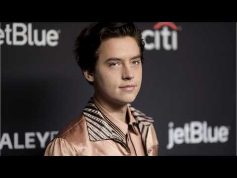 VIDEO : Cole Sprouse Shares Rare Intimate Pic With Lili Reinhart