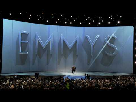 VIDEO : U.S. Audience For Emmy Awards Show Hits Record Low