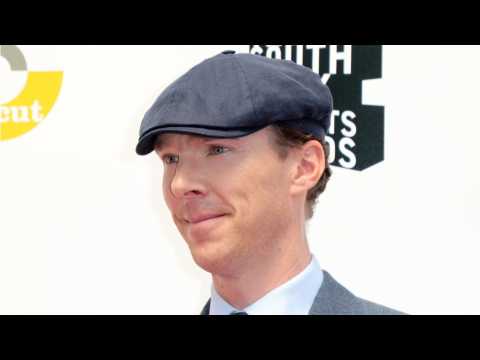 VIDEO : Benedict Cumberbatch Gives New Life To An Old Grinch