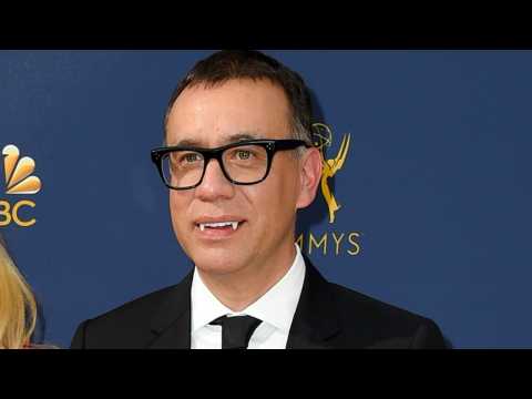 VIDEO : Fred Armisen Showed Up To The Emmys Wearing Fangs