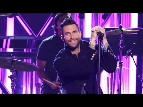 VIDEO : Maroon 5 Reportedly Set For Super Bowl Half Time Show