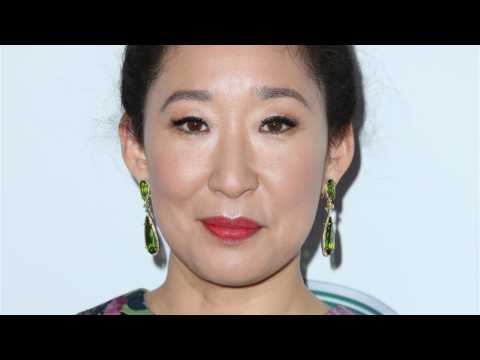 VIDEO : Sandra Oh Brought Her Parents To Emmys
