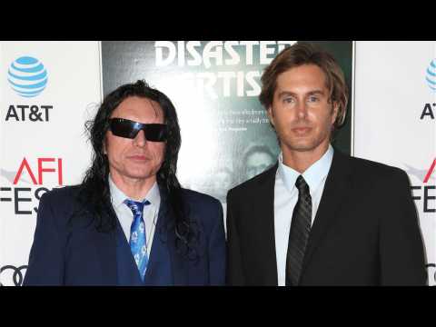 VIDEO : Tommy Wiseau and Greg Sestero Recreate 'The Dark Knight'
