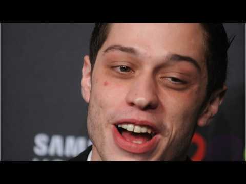 VIDEO : Pete Davidson Calls Out Chevy Chase