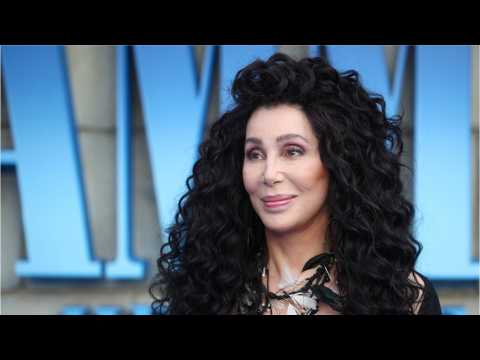 VIDEO : Did Cher Just Reignite A 30 Year Feud With Madonna?