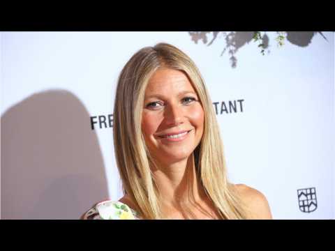 VIDEO : Gwyneth Paltrow Shared A Photo With Her Look-Alike Daughter Apple Martin