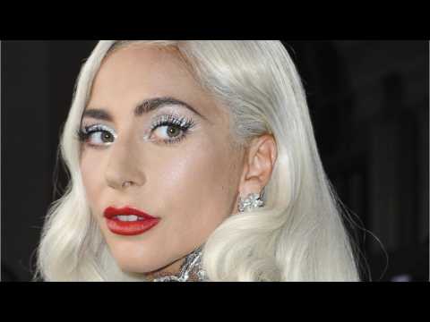 VIDEO : Lady Gaga Fans Troll ?Venom? To Support ?Star Is Born?