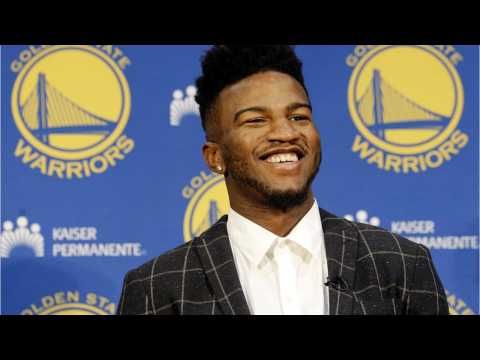 VIDEO : Jordan Bell Deals With Stalker