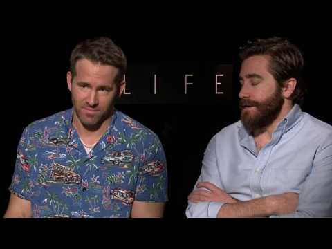 VIDEO : Jake Gyllenhaal Writes Tribute To Ryan Reynolds