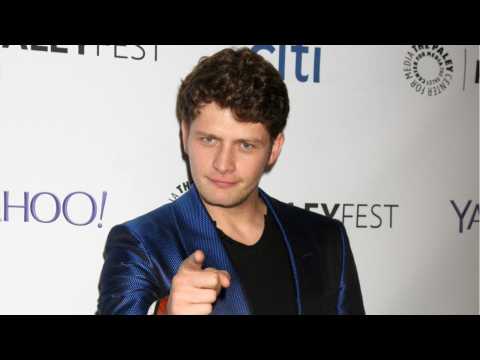 VIDEO : 'Jane the Virgin? Star Brett Dier Cast in ?The Goldbergs? Spinoff