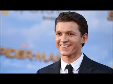 VIDEO : Tom Holland Announces End Of Filming Spider-Man Sequel In Venice