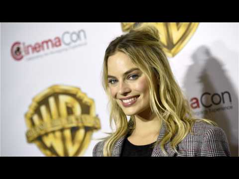 VIDEO : Margot Robbie Reported New Star Of Upcoming Barbie Movie