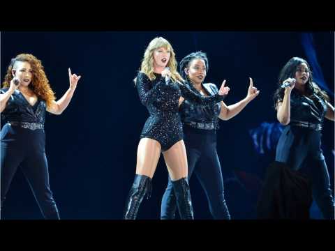 VIDEO : John Mayer Praises Taylor Swift In Concert