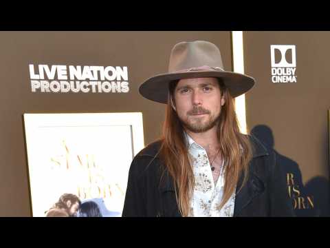 VIDEO : Lukas Nelson Says His Life Is 'Fantastic' At The Moment