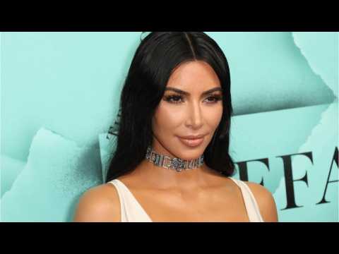 VIDEO : KKW Beauty Launches Flashing Lights Multi-Use Powders for Kim?s Birthday