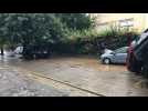 Sur un parking du quartier de l'Aiguille à Trèbes après les inondations