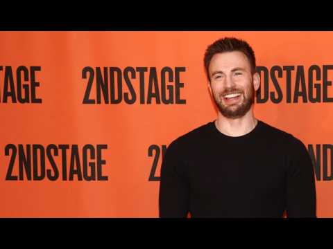 VIDEO : 'Captain America' Star Chris Evans Suggests Use For Marvel's Infinity Gauntlet