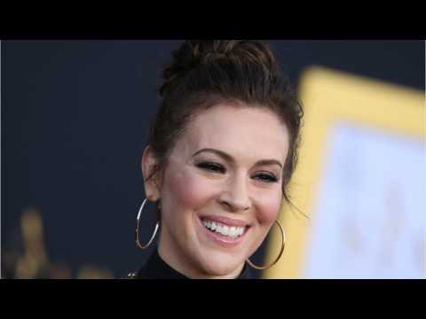VIDEO : Alyssa Milano Shares Heart-Wrenching Message To Her Daughter