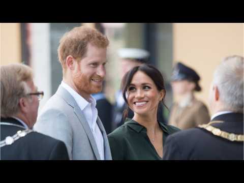 VIDEO : Royal Family Reportedly Found Out About Meghan Markle's Pregnancy At Princess Eugenie's Wedd