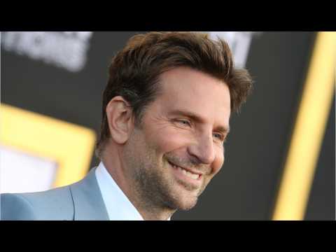 VIDEO : Bradley Cooper Channels Eddie Vedder For 'A Star Is Born'