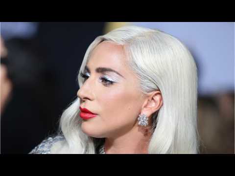 VIDEO : Lady Gaga Debuts Shallow