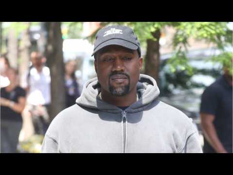 VIDEO : Kanye West Pairs a MAGA Hat With A Kaepernick Sweatshirt
