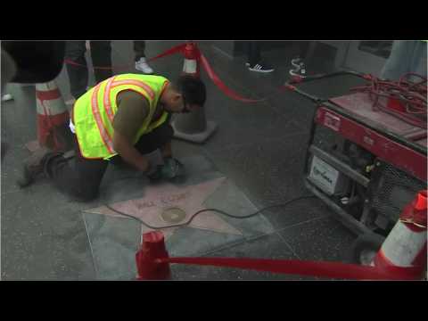 VIDEO : Bill Cosby's Hollywood Walk-Of-Fame Star Vandalized