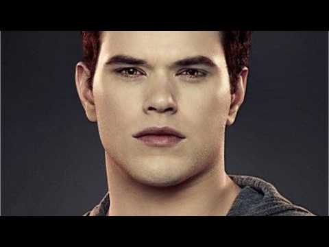 VIDEO : Things You Never Knew About Twilight: Breaking Dawn