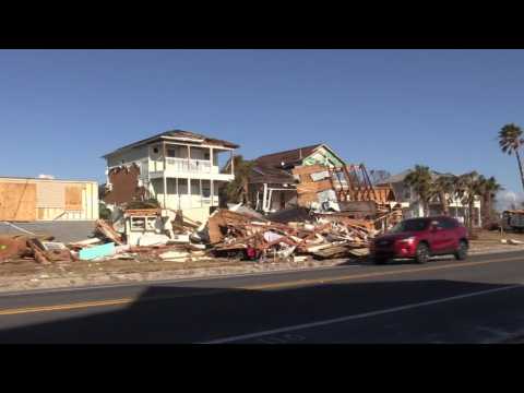 VIDEO : Power Outages Hamper Hurricane Recovery