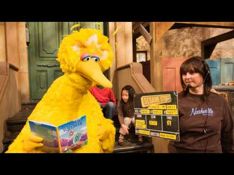 VIDEO : Big Bird Puppeteer To Retire From Sesame Street