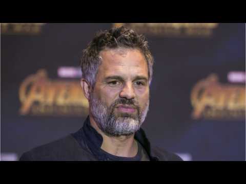 VIDEO : 'Avengers 4' Directors Tell Mark Ruffalo He's 