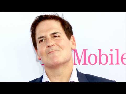 VIDEO : Mark Cuban Knows How To Embarass His 15-Year-Old Daughter