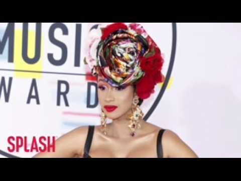 VIDEO : Cardi B claims Nicki Minaj's Barbz 'love' her